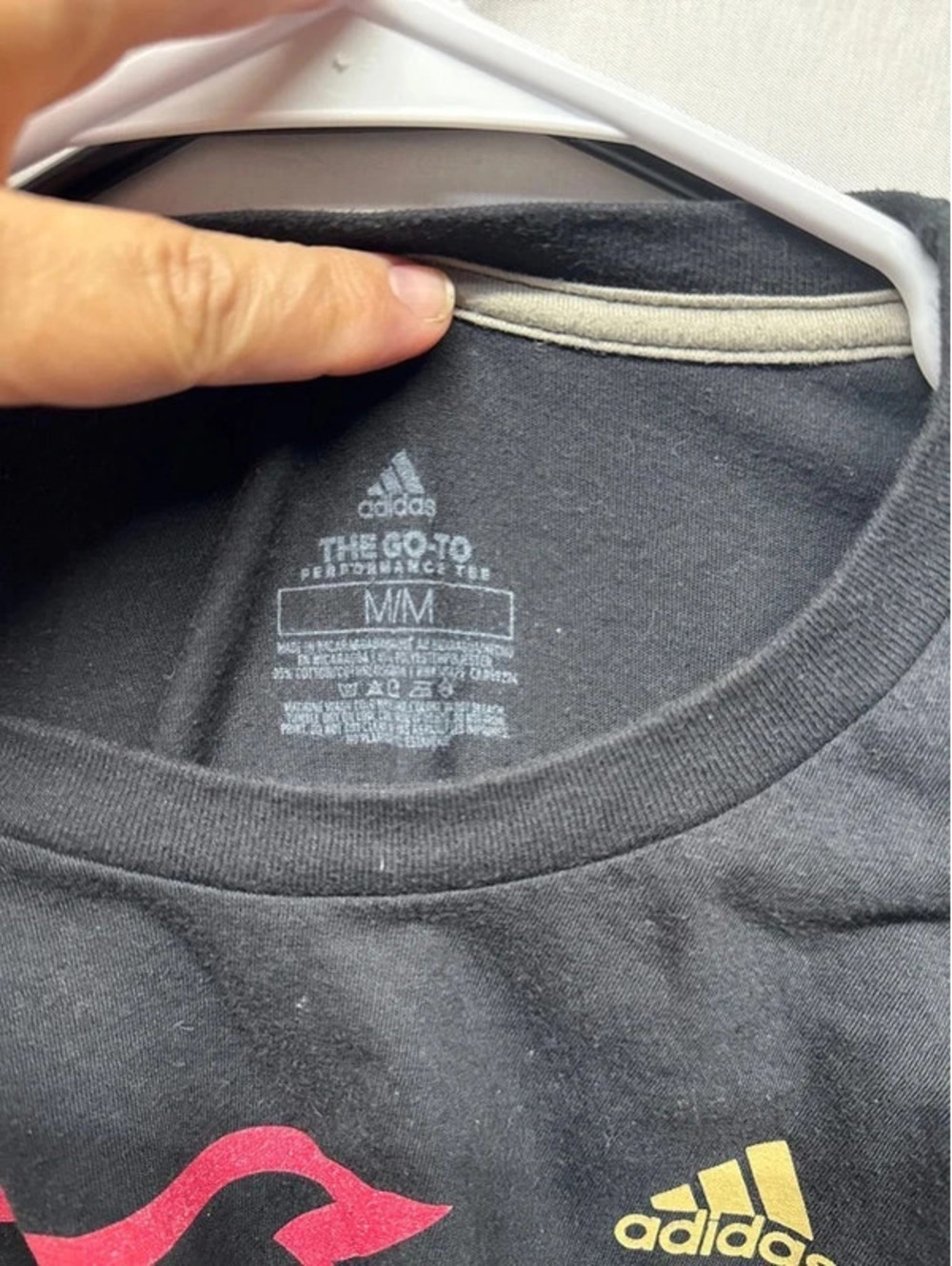 Adidas - Picture 3 of 6